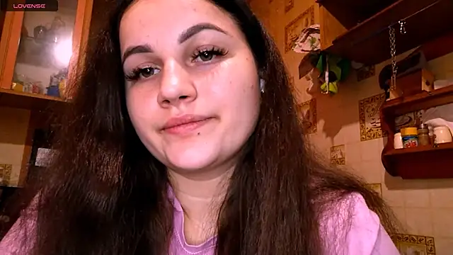 Snapshot of DierdreCousineau chatting on December 1, 2025, 10:20 am DierdreCousineau online show from December 1, 2025, 10:20 am