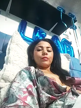 Snapshot of estrellahot01 chatting on September 19, 2025, 3:19 am estrellahot01 online show from September 19, 2025, 3:19 am