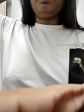 Sexy vernilla online show from October 12, 2025, 4:06 pm