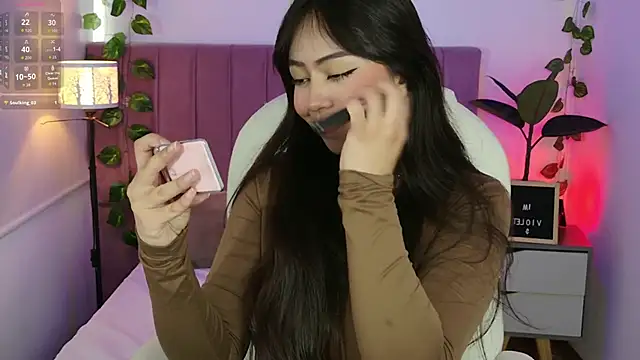 VioletBlacke  online show from October 15, 2025, 3:23 pm