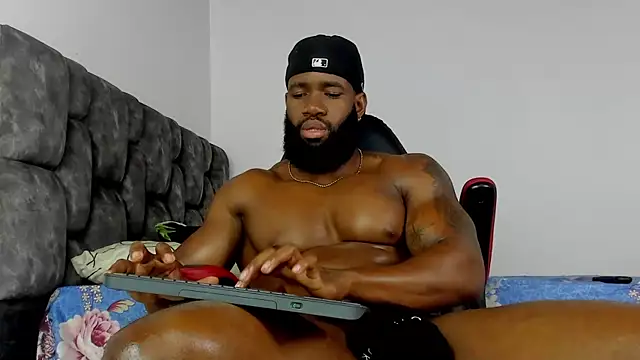 Snapshot of james_musclebbc chatting on September 20, 2025, 3:29 am james musclebbc online show from September 20, 2025, 3:29 am