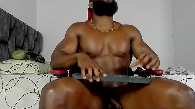 Snapshot of james_musclebbc chatting on September 30, 2025, 12:54 pm james musclebbc online show from September 30, 2025, 12:54 pm