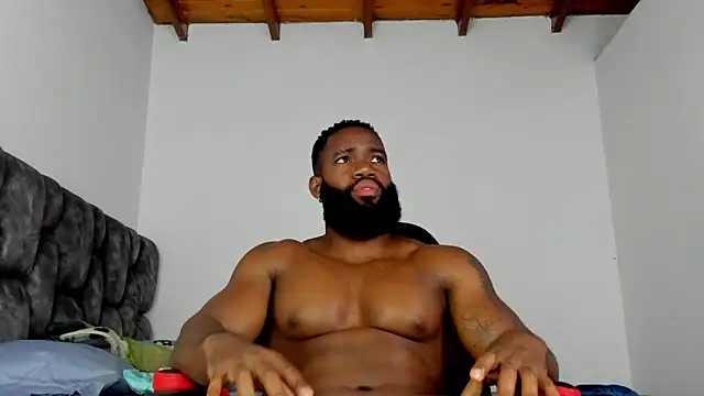 Snapshot of james_musclebbc chatting on February 19, 2026, 10:39 pm james musclebbc online show from February 19, 2026, 10:39 pm