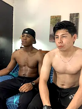 Snapshot of DEMOND_333 chatting on October 19, 2025, 3:40 am DEMOND 333 online show from October 19, 2025, 3:40 am