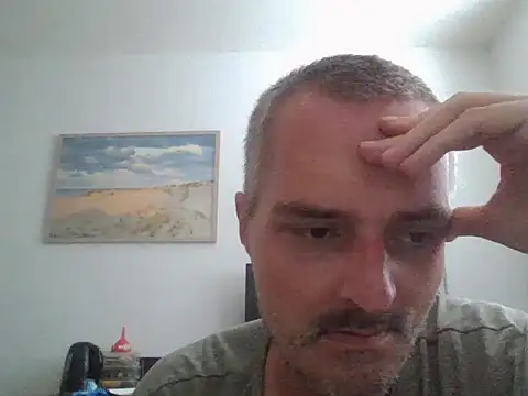 Snapshot of april_patrik chatting on June 5, 2026, 1:28 pm april patrik online show from June 5, 2026, 1:28 pm