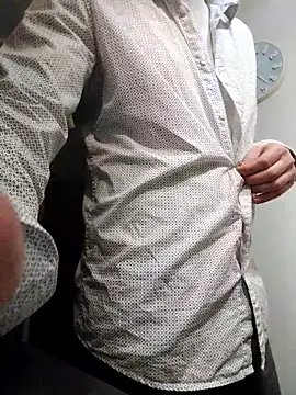 SexWinter90 online show from November 27, 2025, 5:15 pm