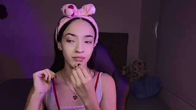 miIa bratz online show from July 18, 2026, 10:02 pm