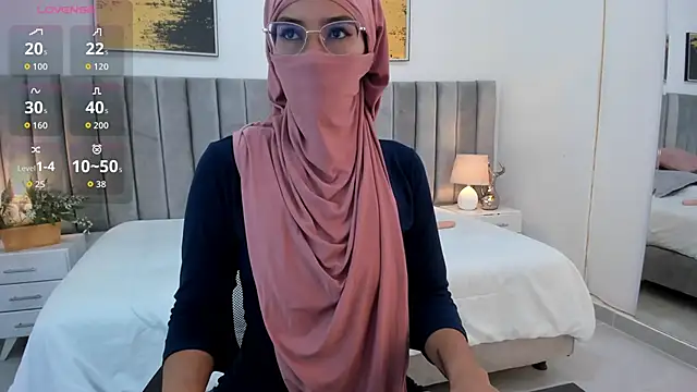 Snapshot of _shalimar chatting on December 13, 2025, 7:53 pm shalimar online show from December 13, 2025, 7:53 pm