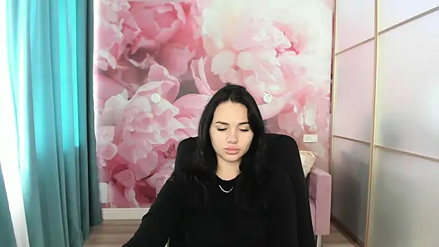 Snapshot of VenillaRose chatting on September 18, 2025, 6:26 am VenillaRose online show from September 18, 2025, 6:26 am
