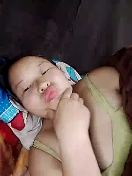 girl-babi online show from October 28, 2025, 12:30 pm