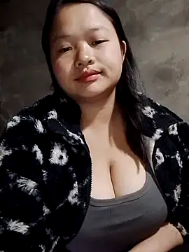 girl-babi online show from December 18, 2025, 3:45 am