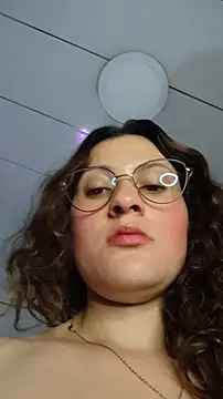 lindasyt online show from May 26, 2026, 9:49 am