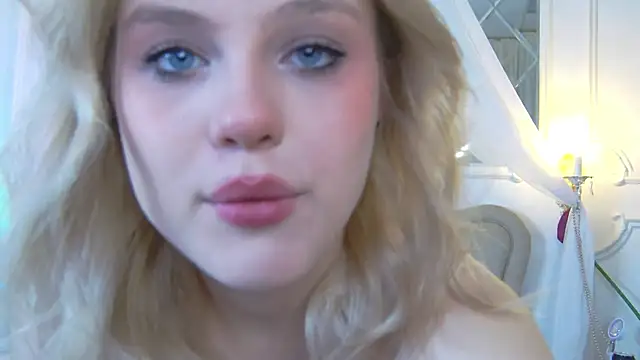 Snapshot of CaitlinSugar chatting on October 13, 2025, 4:56 am CaitlinSugar online show from October 13, 2025, 4:56 am