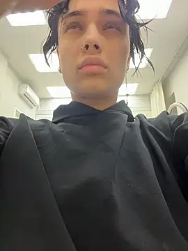 VioletAsh online show from November 16, 2025, 4:29 am