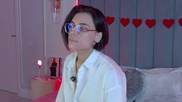 VioletAsh online show from February 23, 2026, 4:43 am