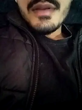 Snapshot of Hotyy_subhu chatting on December 17, 2025, 3:40 pm Hotyy subhu online show from December 17, 2025, 3:40 pm