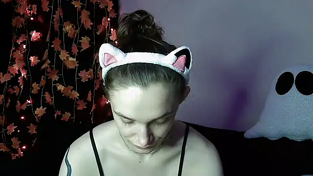 Snapshot of __Leyla__ chatting on October 27, 2025, 10:14 pm Leyla online show from October 27, 2025, 10:14 pm