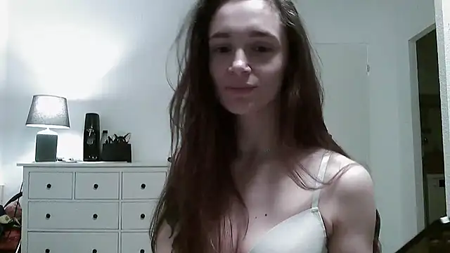 Snapshot of __Leyla__ chatting on November 6, 2025, 5:08 am Leyla online show from November 6, 2025, 5:08 am