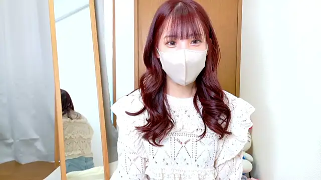 Snapshot of riri__nyan_o0 chatting on December 5, 2025, 5:05 am riri nyan o0 online show from December 5, 2025, 5:05 am