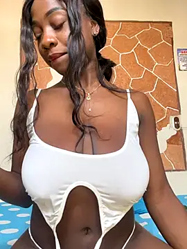 Snapshot of Astergray21 chatting on December 21, 2025, 1:40 pm Astergray21 online show from December 21, 2025, 1:40 pm