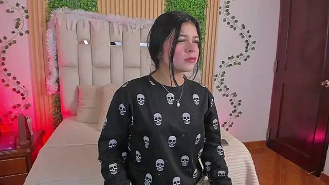 Snapshot of Jade_Nmm chatting on December 19, 2025, 1:07 pm Jade Nmm online show from December 19, 2025, 1:07 pm