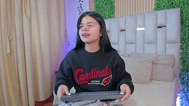 Snapshot of Jade_Nmm chatting on January 8, 2026, 2:08 pm Jade Nmm online show from January 8, 2026, 2:08 pm