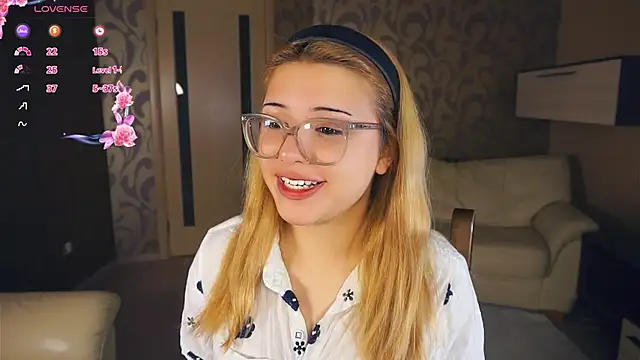 VerniceEngelking online show from September 11, 2025, 6:52 pm