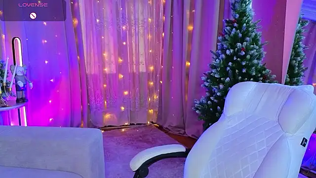 Snapshot of Lucy_louras chatting on January 14, 2026, 11:27 am Lucy louras online show from January 14, 2026, 11:27 am