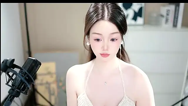 Snapshot of abbyli12 chatting on December 17, 2025, 2:56 pm abbyli12 online show from December 17, 2025, 2:56 pm