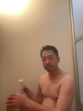 shin0689 online show from November 5, 2025, 12:05 pm