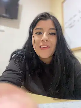 Snapshot of Tokio_Sakura chatting on February 9, 2026, 3:49 pm Tokio Sakura online show from February 9, 2026, 3:49 pm