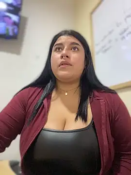 Snapshot of Tokio_Sakura chatting on February 14, 2026, 5:43 pm Tokio Sakura online show from February 14, 2026, 5:43 pm