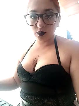 Snapshot of Mariana-94 chatting on October 27, 2025, 12:53 pm Mariana-94 online show from October 27, 2025, 12:53 pm