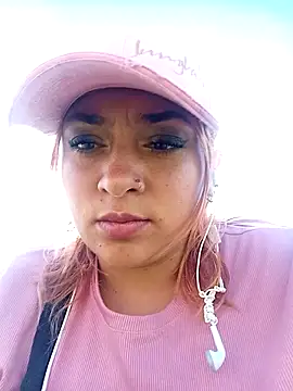 Snapshot of Mariana-94 chatting on December 3, 2025, 12:58 pm Mariana-94 online show from December 3, 2025, 12:58 pm