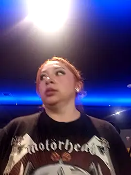 Snapshot of Mariana-94 chatting on December 18, 2025, 1:28 pm Mariana-94 online show from December 18, 2025, 1:28 pm