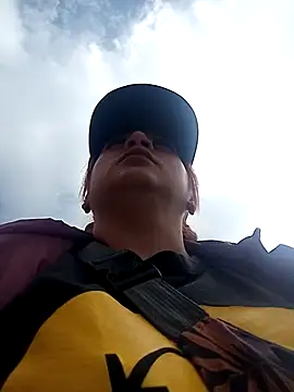 Snapshot of Mariana-94 chatting on December 19, 2025, 3:08 pm Mariana-94 online show from December 19, 2025, 3:08 pm