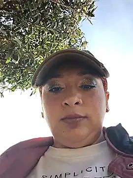 Snapshot of Mariana-94 chatting on February 4, 2026, 1:06 pm Mariana-94 online show from February 4, 2026, 1:06 pm