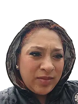 Snapshot of Mariana-94 chatting on February 14, 2026, 2:03 pm Mariana-94 online show from February 14, 2026, 2:03 pm