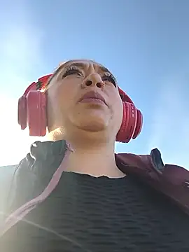 Snapshot of Mariana-94 chatting on February 26, 2026, 12:26 pm Mariana-94 online show from February 26, 2026, 12:26 pm