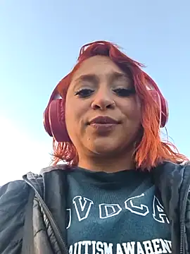 Snapshot of Mariana-94 chatting on February 27, 2026, 11:32 am Mariana-94 online show from February 27, 2026, 11:32 am