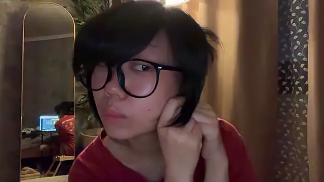  molly molly molly  online show from March 18, 2026, 4:54 pm