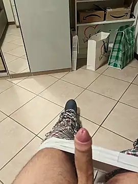 Snapshot of LucifertheGenius chatting on October 25, 2025, 3:40 pm LucifertheGenius online show from October 25, 2025, 3:40 pm