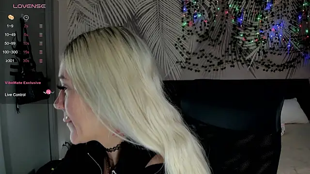 Kira Key online show from February 20, 2026, 1:57 am