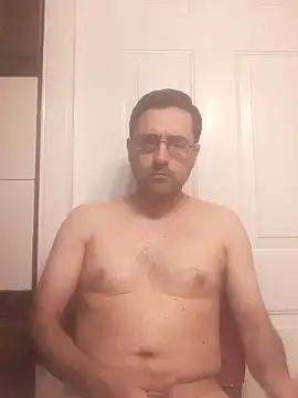 Gearsuit online show from November 7, 2025, 6:19 pm