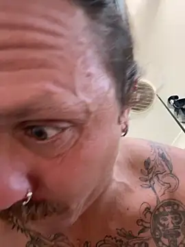 Snapshot of T-Boneman chatting on November 10, 2025, 3:05 am T-Boneman online show from November 10, 2025, 3:05 am