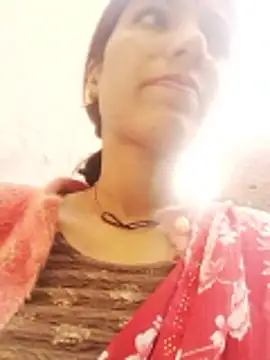 Snapshot of Riya_jaan12 chatting on December 2, 2025, 2:17 am Riya jaan12 online show from December 2, 2025, 2:17 am