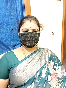 sushma26 online show from November 25, 2025, 4:40 pm