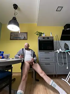 smint06 online show from March 25, 2026, 10:32 am