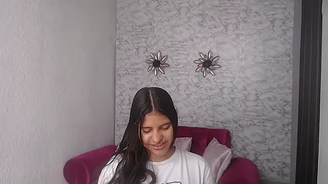 Snapshot of Evagirl69 chatting on September 30, 2025, 6:13 pm Evagirl69 online show from September 30, 2025, 6:13 pm