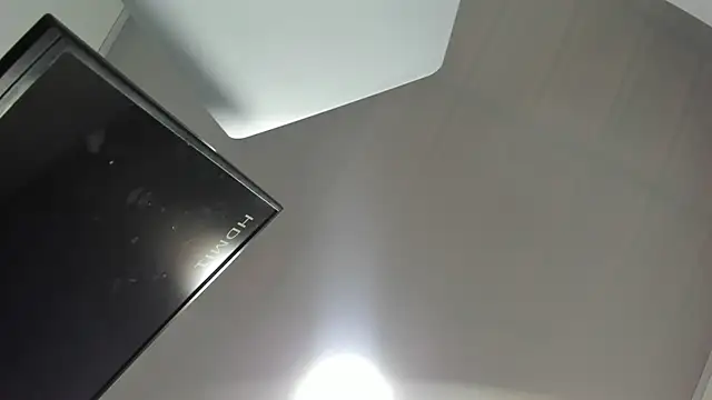 Vickysweeeettt online show from November 13, 2025, 9:03 pm